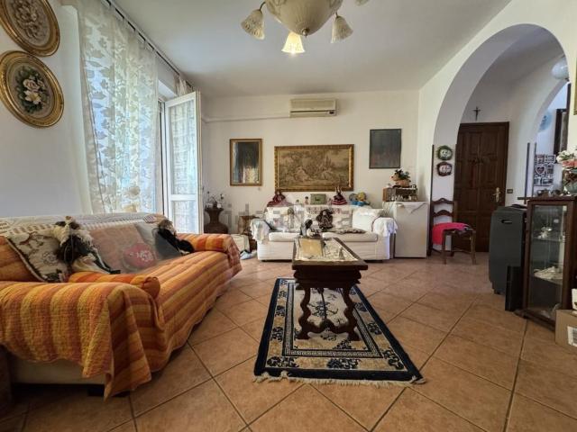 Appartamento in vendita di 110 m² in Via Giuseppe Mazzini, 19