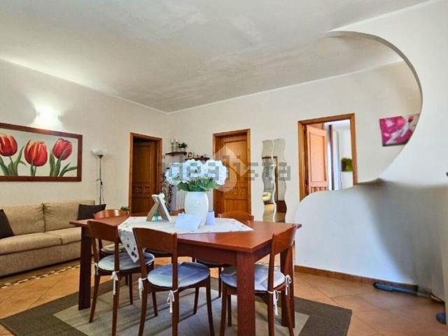 Appartamento in vendita di 110 m² in Via Giacomo Caputo, 2