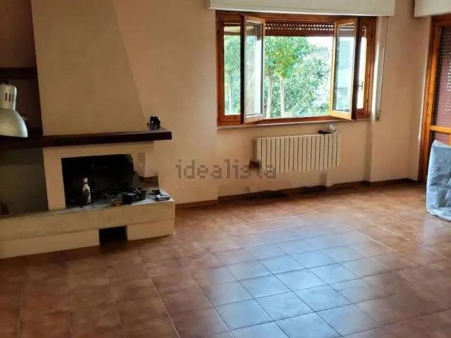 Appartamento in vendita di 110 m² in Via Giacomo Matteotti