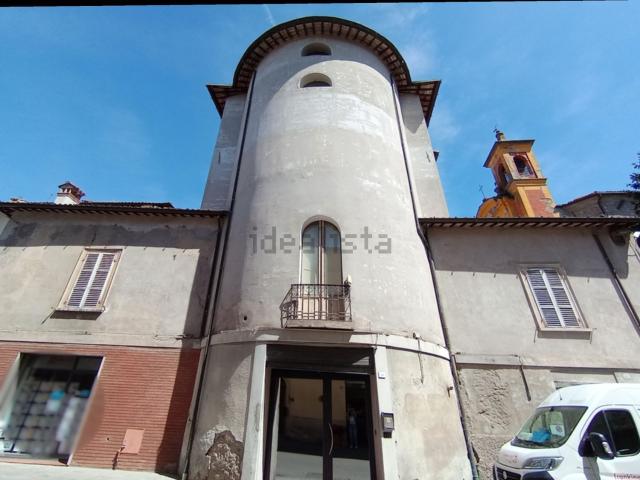 Appartamento in vendita di 110 m² in Via Gian Battista Fenzoni, 7