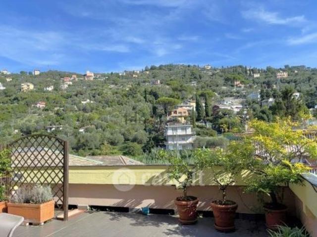 Appartamento in vendita di 110 m² in Via Giardini del Mare