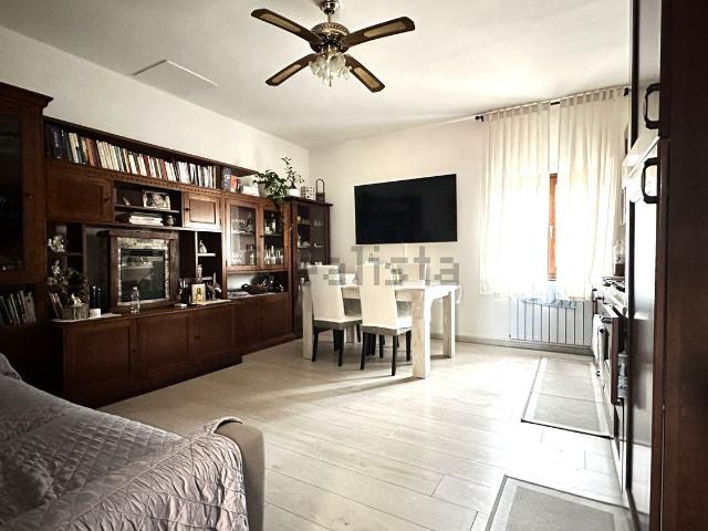 Appartamento in vendita di 110 m² in Via Giosuè Carducci