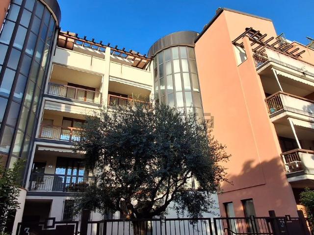 Appartamento in vendita di 110 m² in Via Giosuè Carducci, 3