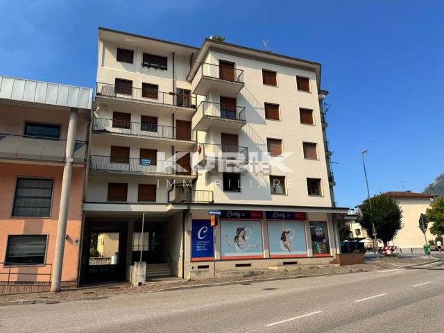 Appartamento in vendita di 110 m² in Via Giosuè Carducci