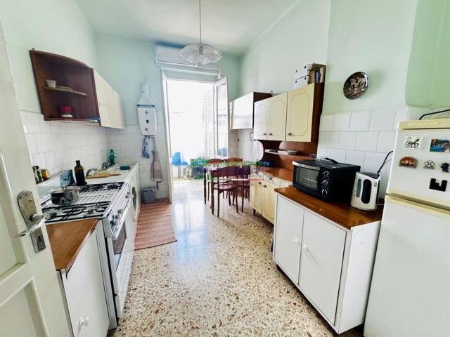 Appartamento in vendita di 110 m² in Via Giosuè Carducci