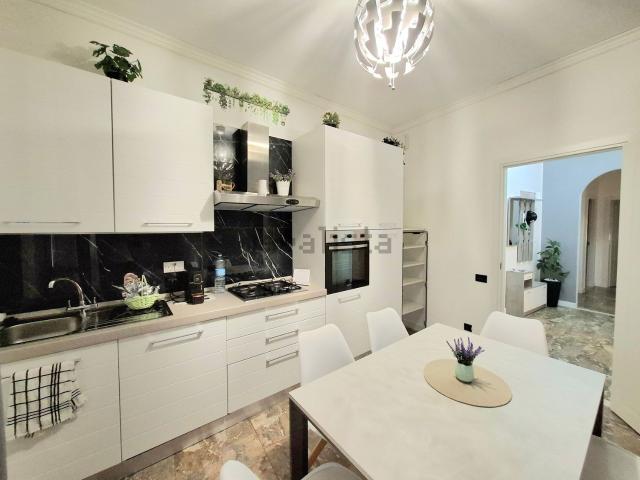 Appartamento in vendita di 110 m² in Via Giosuè Carducci, 53