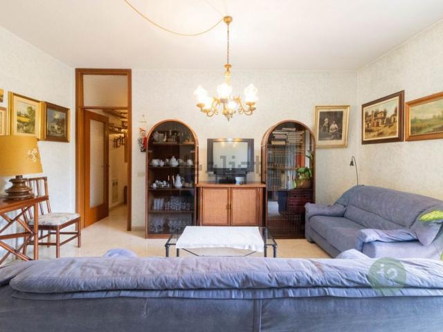Appartamento in vendita di 110 m² in Via Giovanni Cimabue, 16