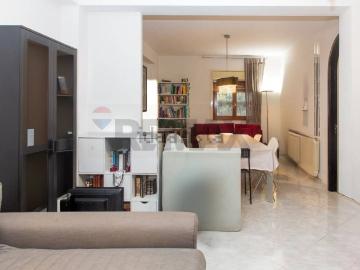 Appartamento in vendita di 110 m² in Via Giovanni Guglielmino, 64