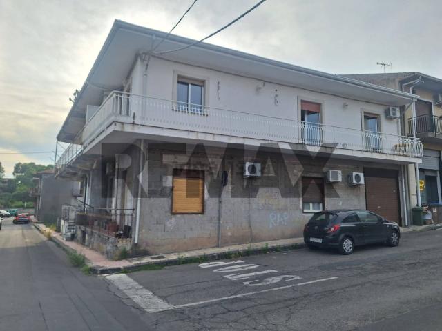 Appartamento in vendita di 110 m² in Via Giovanni Falcone, 30