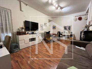 Appartamento in vendita di 110 m² in Via Giovanni Maggi, 75