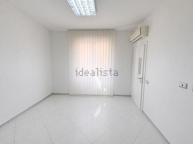 Appartamento in vendita di 110 m² in Via Giovanni Pascoli