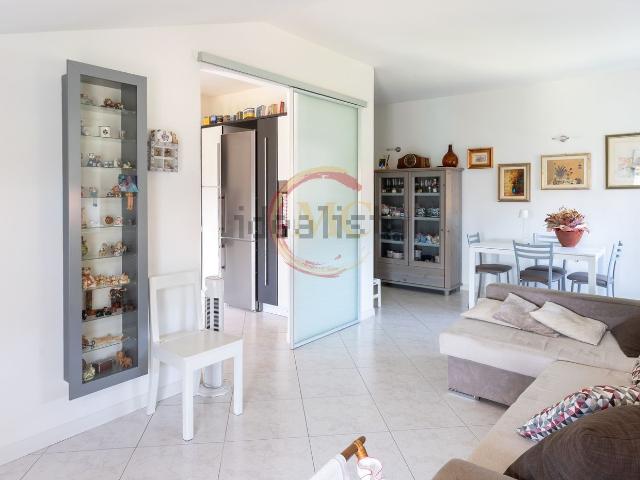 Appartamento in vendita di 110 m² in Via Grazia Deledda, 28