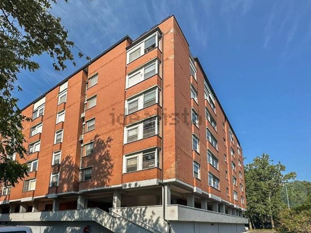 Appartamento in vendita di 110 m² in Via Guernica