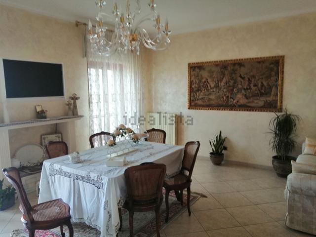 Appartamento in vendita di 110 m² in Via Guglielmo Oberdan, 56