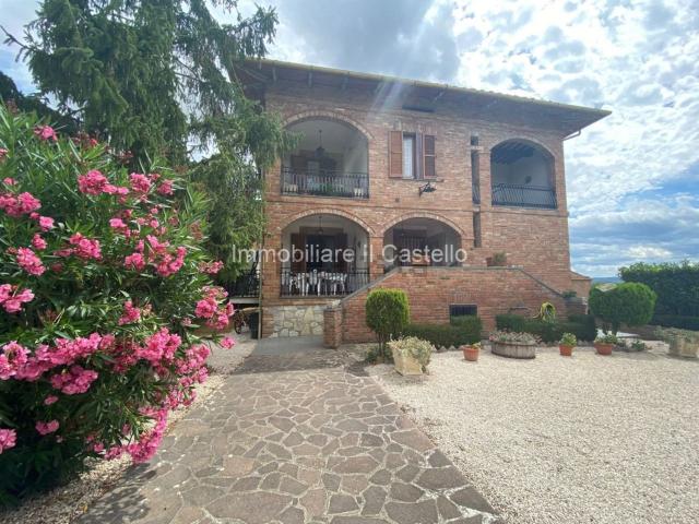 Appartamento in vendita di 110 m² in Via Guidonami