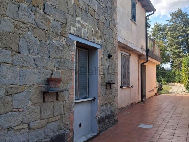 Appartamento in vendita di 110 m² in Via Gustavo Benucci