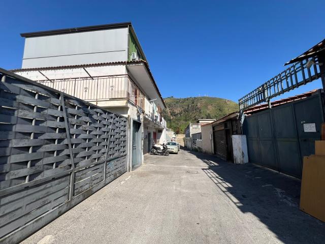 Appartamento in vendita di 110 m² in Via Domenico Padula