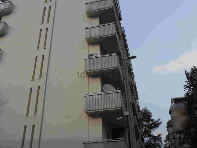 Appartamento in vendita di 110 m² in Via Don Giovanni Alai, 8