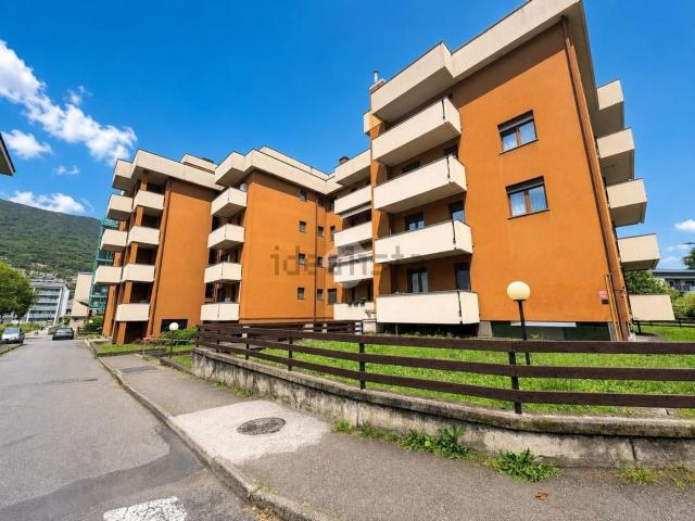 Appartamento in vendita di 110 m² in Via Don Luigi Guanella