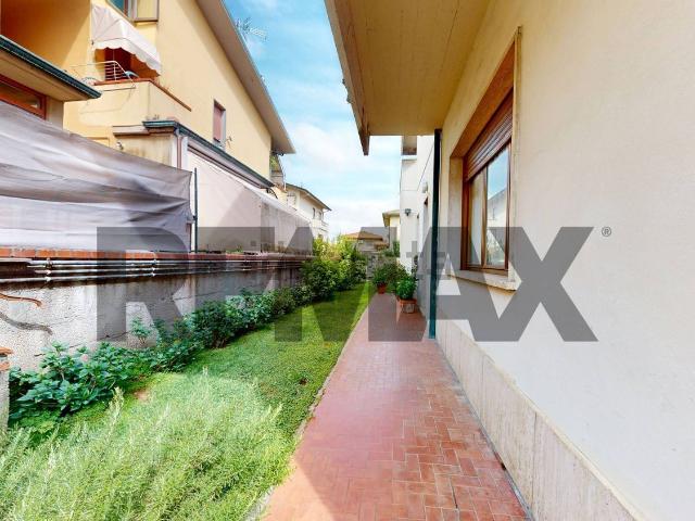 Appartamento in vendita di 110 m² in Via degli Ontani, 54