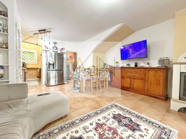 Appartamento in vendita di 110 m² in Via dei Borghi, 67