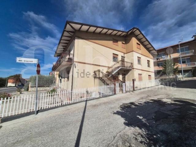 Appartamento in vendita di 110 m² in Via dei Giacinti, 3