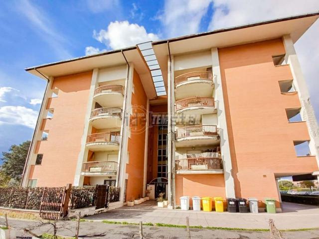 Appartamento in vendita di 110 m² in Via dei Lecci