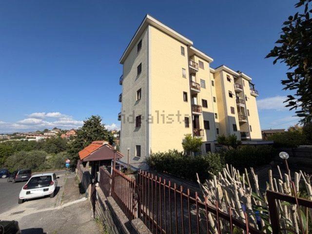 Appartamento in vendita di 110 m² in Via dei Pini