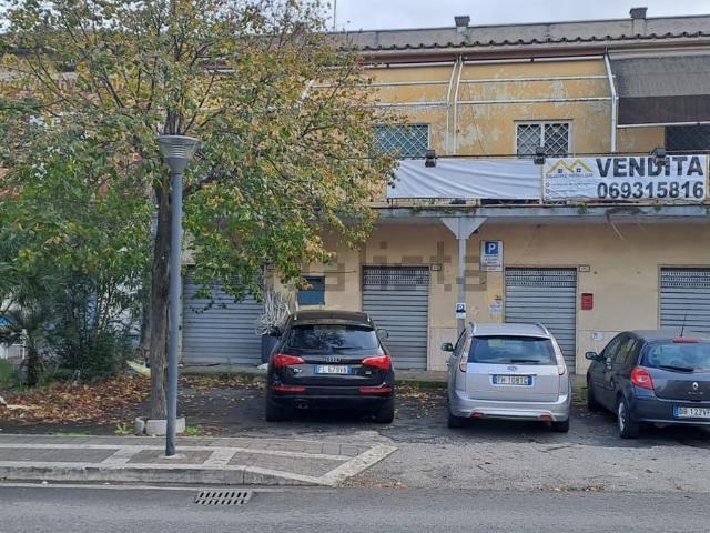 Appartamento in vendita di 110 m² in Via del Mare