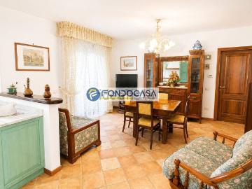 Appartamento in vendita di 110 m² in Via del Molinaccio, 2660
