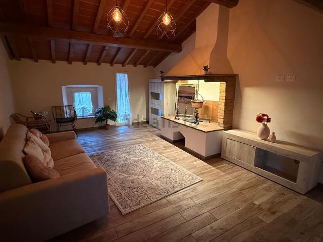 Appartamento in vendita di 110 m² in Via del Monte