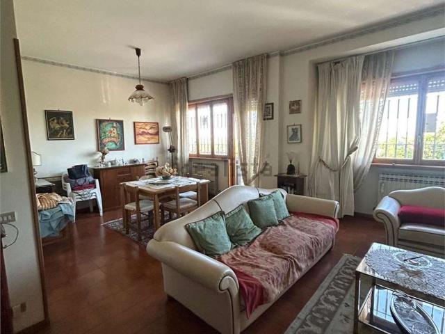 Appartamento in vendita di 110 m² in Via del Casale Lumbroso, 10
