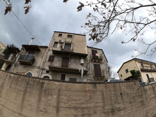 Appartamento in vendita di 110 m² in Via del Castello, 12
