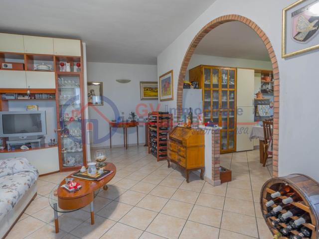 Appartamento in vendita di 110 m² in Via del Colle