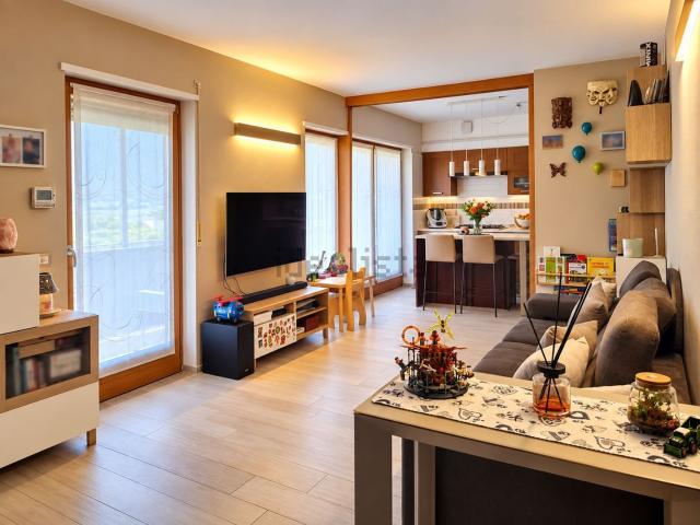 Appartamento in vendita di 110 m² in Via del Porto