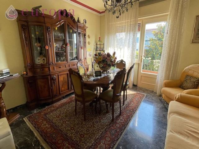 Appartamento in vendita di 110 m² in Via del Troi