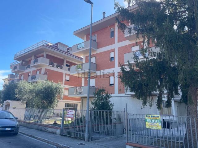 Appartamento in vendita di 110 m² in Via dello Sport, 1