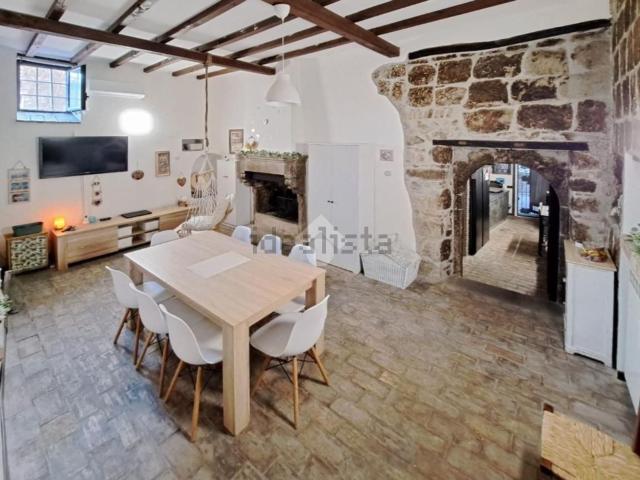 Appartamento in vendita di 110 m² in Via della Fontanella, 23