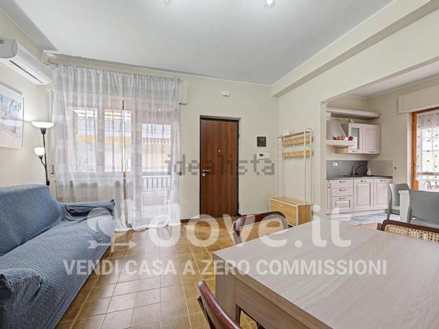 Appartamento in vendita di 110 m² in Via della Marina, 3