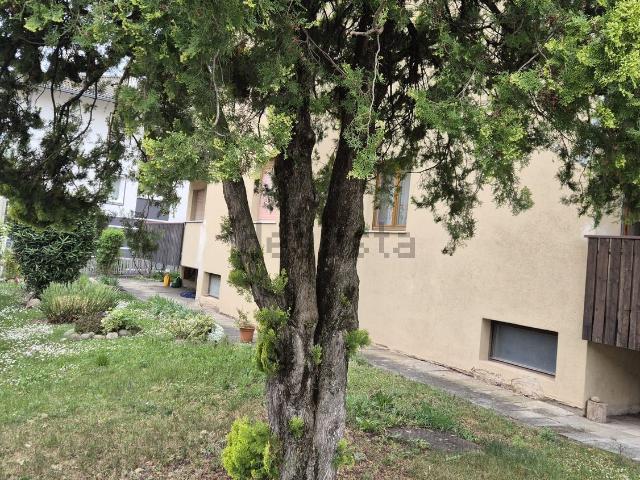 Appartamento in vendita di 110 m² in Via Costor