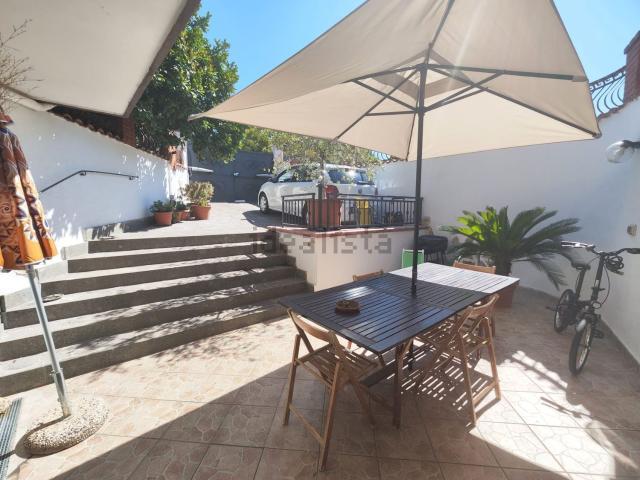 Appartamento in vendita di 110 m² in Via delle Due Torri, 116