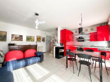 Via Padova Massa, Bondano, Massa-Carrara, Liguria