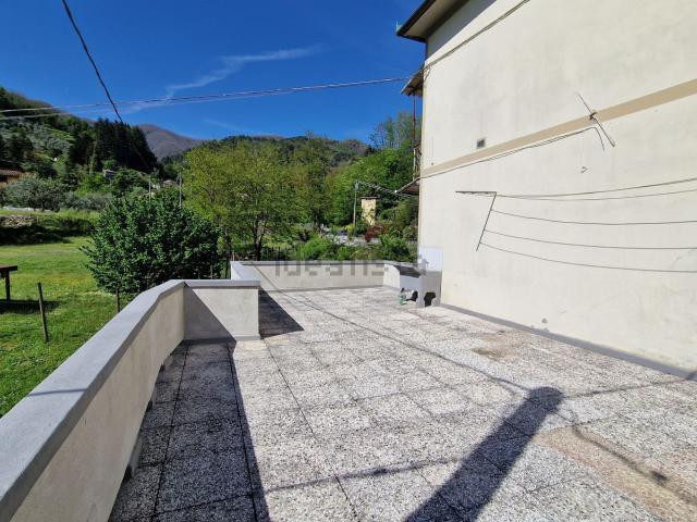 Appartamento in vendita di 110 m² in Via di Pescaglia, 123