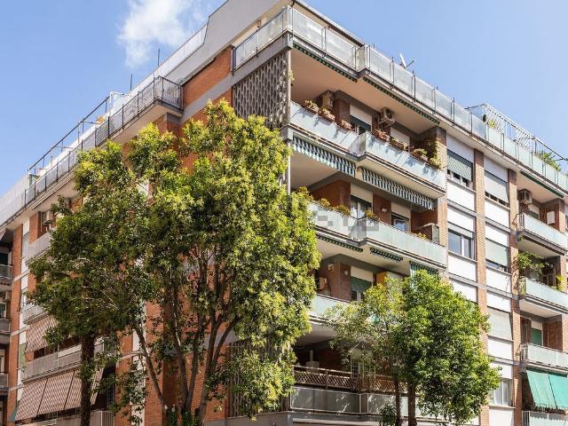 Appartamento in vendita di 110 m² in Via di Vigna Stelluti