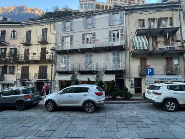 Appartamento in vendita di 110 m² in Via Emile Chanoux, 93