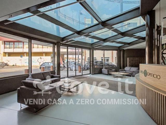 Appartamento in vendita di 110 m² in Via Enrico Cosenz, 13