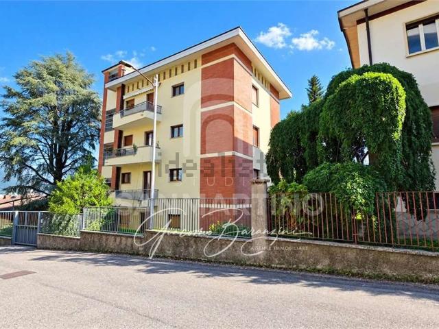 Appartamento in vendita di 110 m² in Via Eleuterio Pagliano
