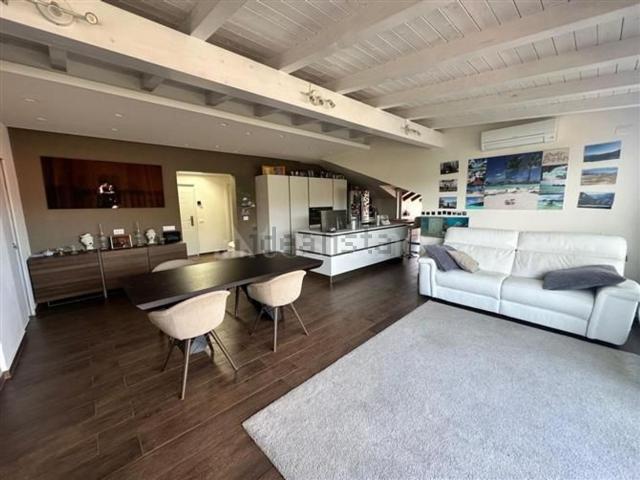 Appartamento in vendita di 110 m² in Via Eugenio Montale