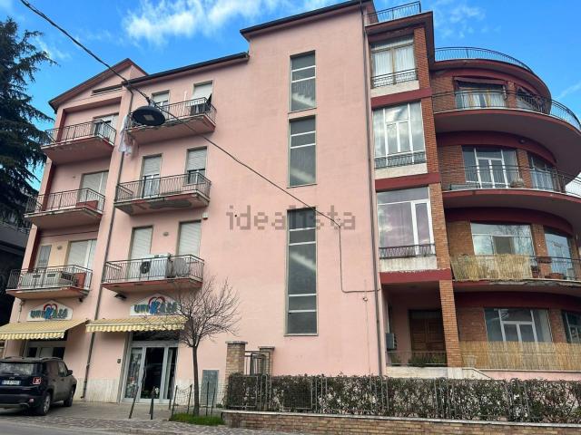 Appartamento in vendita di 110 m² in Via Fonte Regina