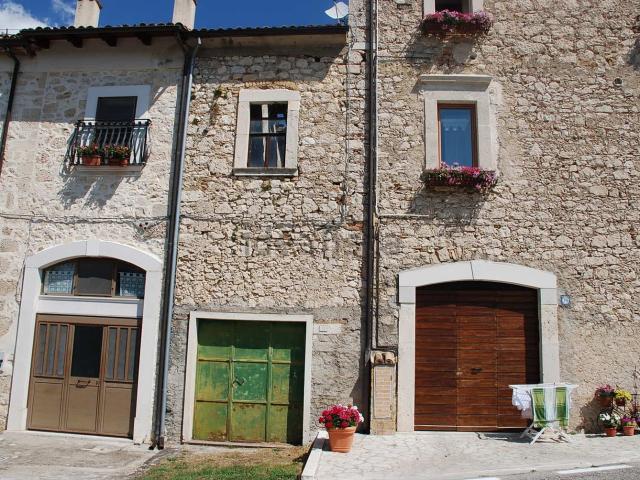 Appartamento in vendita di 110 m² in Via Fonticella, 84